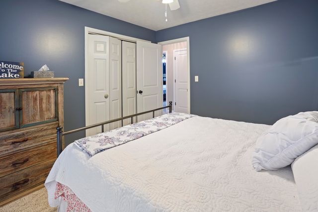 30 Wondering Point, Somerset, KY 42503