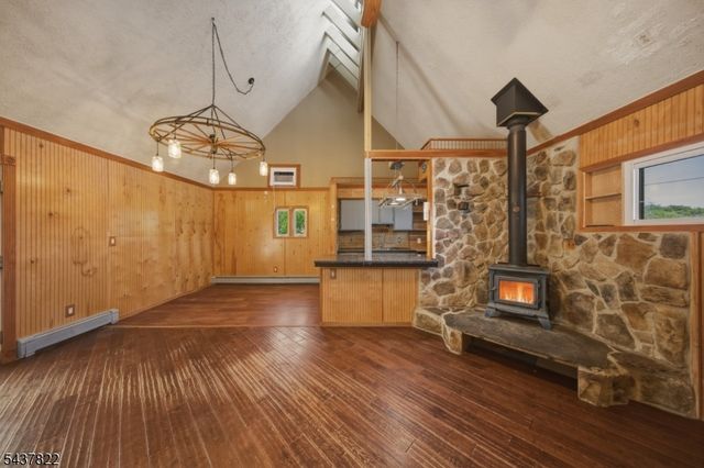51 Zinnia Dr, Vernon Twp., NJ 07418