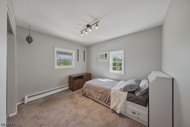51 Zinnia Dr, Vernon Twp., NJ 07418