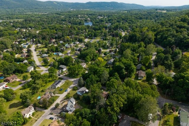 51 Zinnia Dr, Vernon Twp., NJ 07418