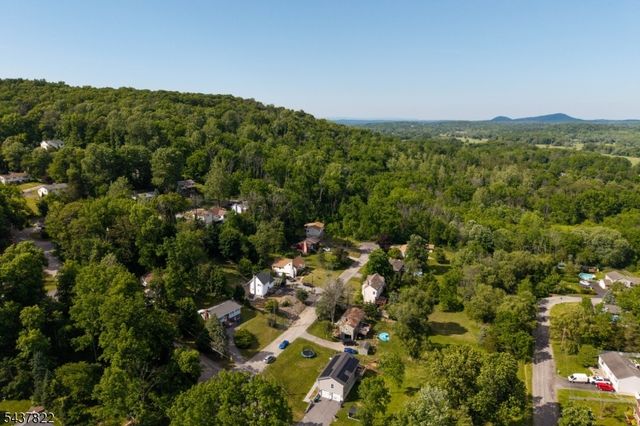 51 Zinnia Dr, Vernon Twp., NJ 07418