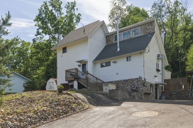 51 Zinnia Dr, Vernon Twp., NJ 07418