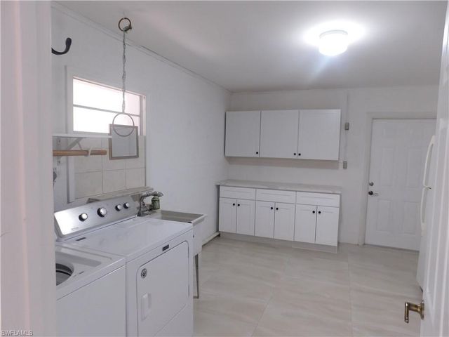1930 Indian Creek DR, North Fort Myers, FL 33917