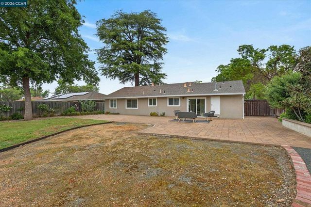 4092 Nulty Dr, Concord, CA 94521