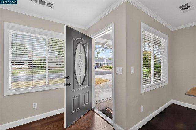 4092 Nulty Dr, Concord, CA 94521