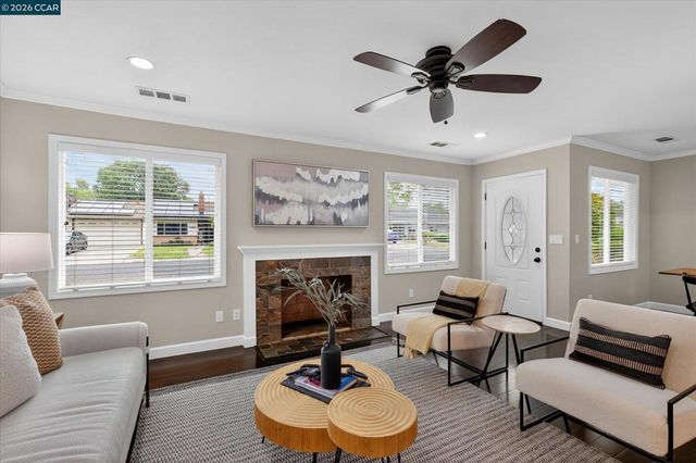 4092 Nulty Dr, Concord, CA 94521