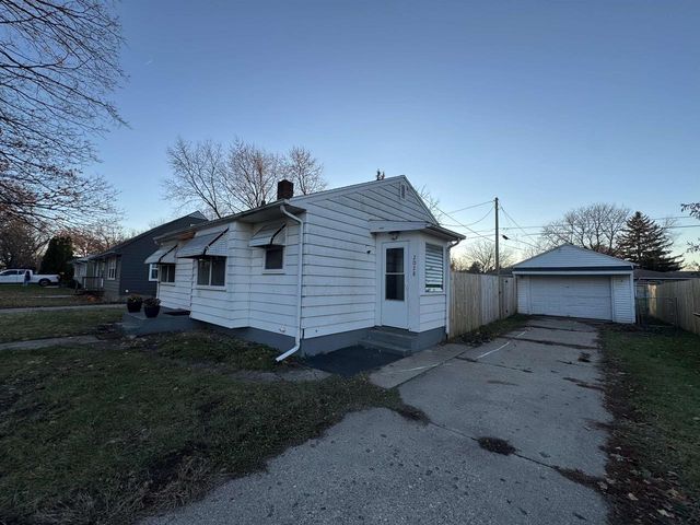2028 Prairie Avenue, Beloit, WI 53511