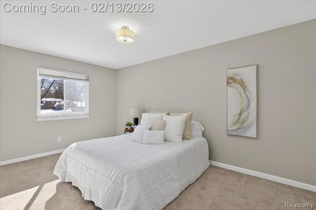 1155 Seabury Drive, Lake Orion, MI 48362