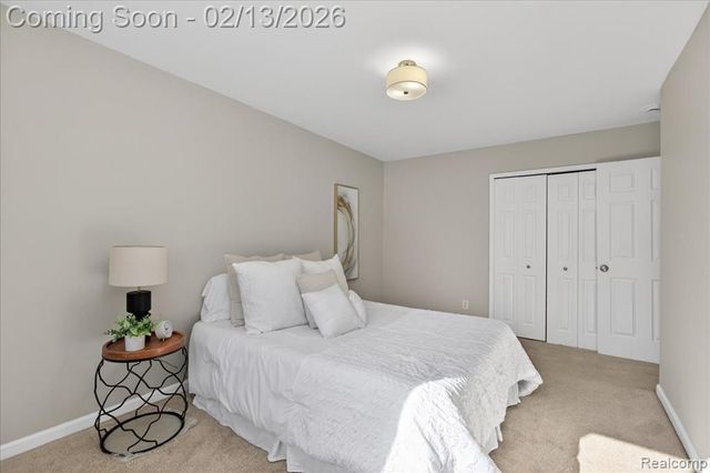 1155 Seabury Drive, Lake Orion, MI 48362