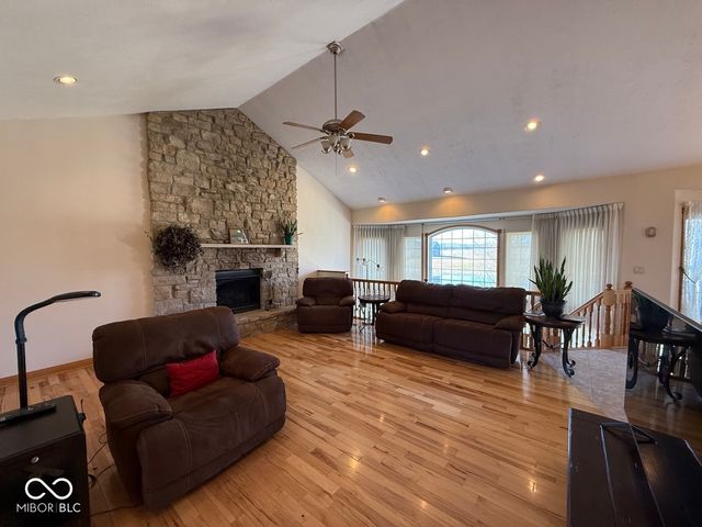 6483 N Private Road 310 W, Brazil, IN 47834