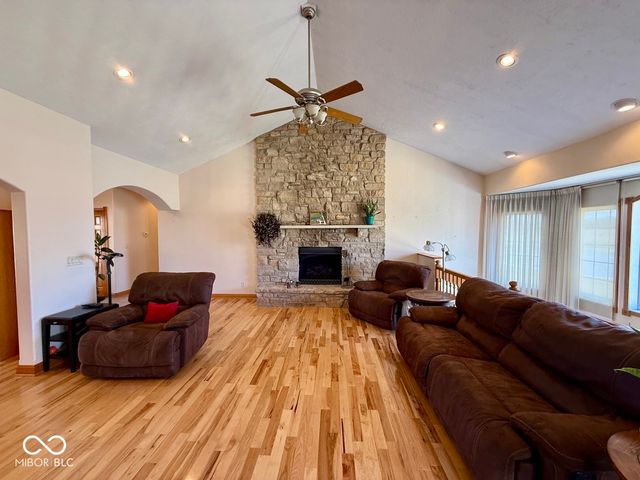 6483 N Private Road 310 W, Brazil, IN 47834