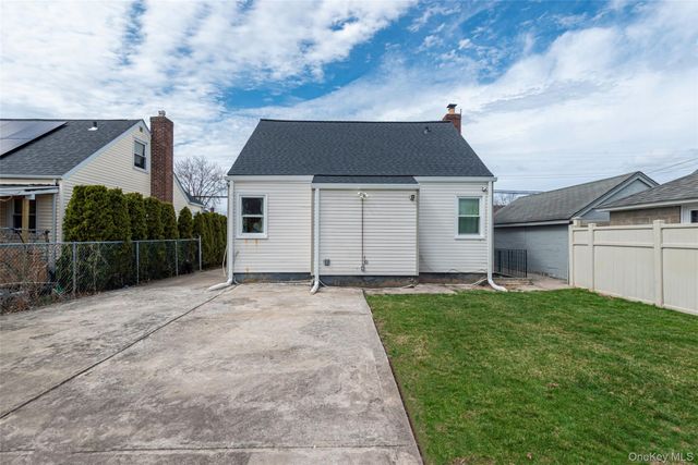 145 Jacob Street, Elmont, NY 11003