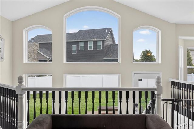 1020 Morgan Meadow Drive, Wentzville, MO 63385