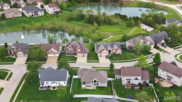 1020 Morgan Meadow Drive, Wentzville, MO 63385