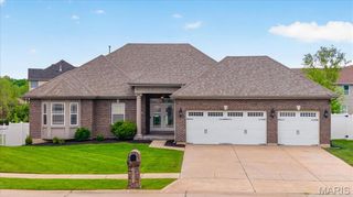 1020 Morgan Meadow Drive, Wentzville, MO 63385