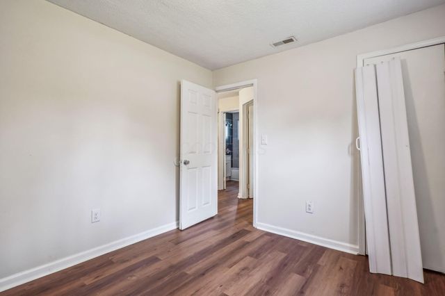 2315 Hiawatha Park Drive, Columbus, OH 43211