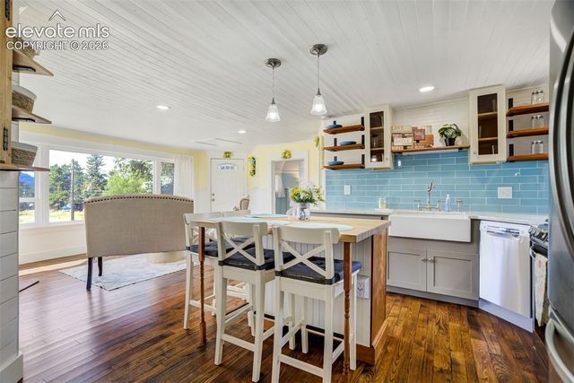 405 N Baldwin Street, Woodland Park, CO 80863