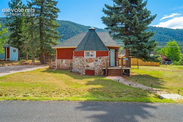 405 N Baldwin Street, Woodland Park, CO 80863