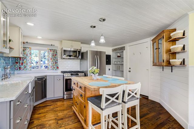 405 N Baldwin Street, Woodland Park, CO 80863