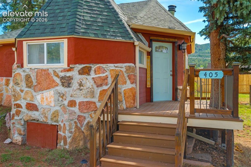 405 N Baldwin Street, Woodland Park, CO 80863 — photo 2