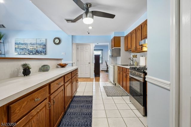 11 Lake Trail East, Wayne Twp., NJ 07470