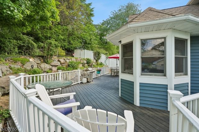 11 Lake Trail East, Wayne Twp., NJ 07470