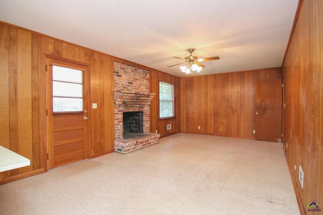 135 Carterwoods Drive, Warner Robins, GA 31093