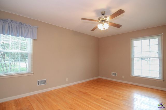 135 Carterwoods Drive, Warner Robins, GA 31093