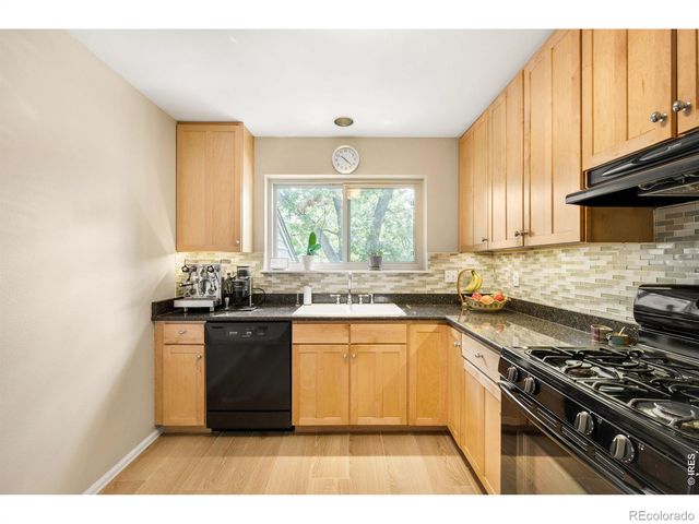 77 Genesee Court, Boulder, CO 80303
