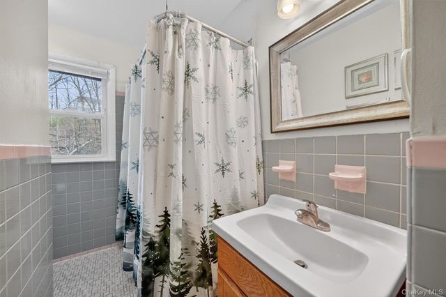 5 Bedford Lane, Thiells, NY 10984