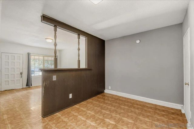 7832 Hunthaven Rd, San Diego, CA 92114