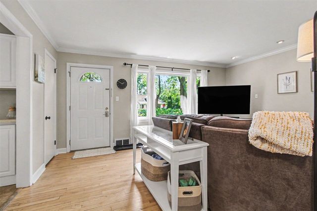 1607 Anderson Avenue, Ann Arbor, MI 48104