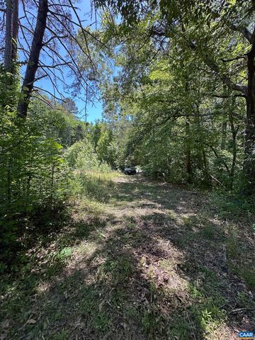 3337 CEDAR HILL RD, Mineral, VA 23117
