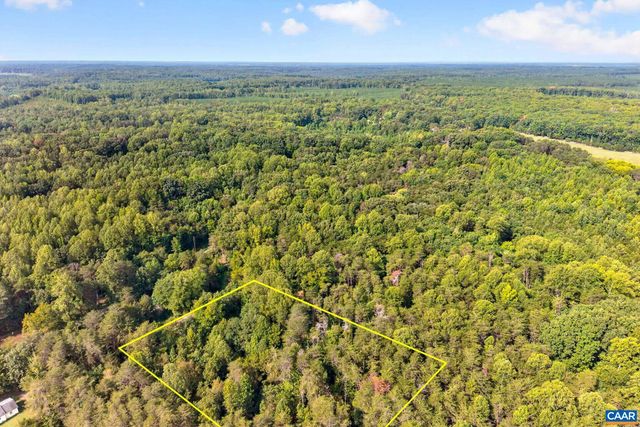 3337 CEDAR HILL RD, Mineral, VA 23117