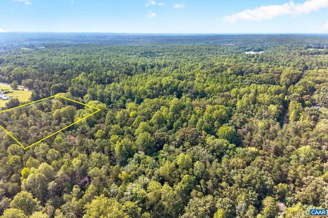 3337 CEDAR HILL RD, Mineral, VA 23117