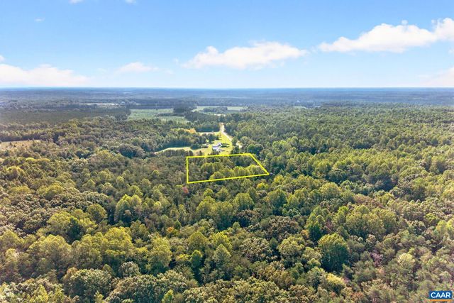3337 CEDAR HILL RD, Mineral, VA 23117