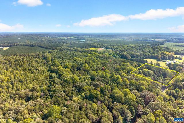 3337 CEDAR HILL RD, Mineral, VA 23117