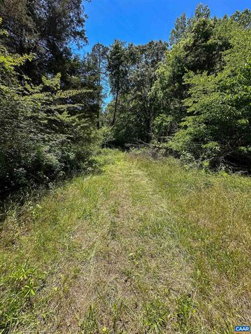 3337 CEDAR HILL RD, Mineral, VA 23117