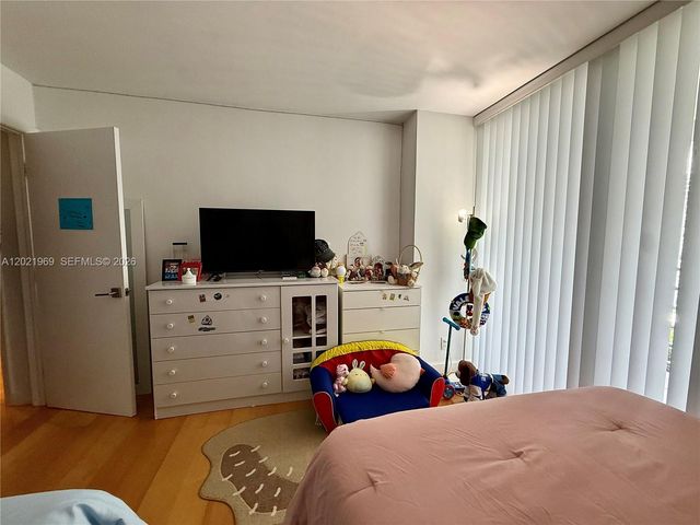 2025 Brickell Ave 2002, Miami, FL 33129