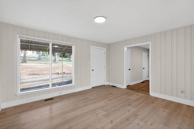 326 Merideth Circle, Spartanburg, SC 29306