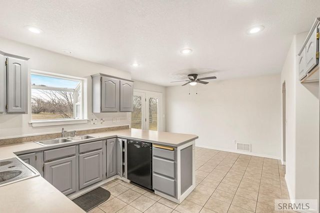 650 Pendlebury Lane, Blackfoot, ID 83221