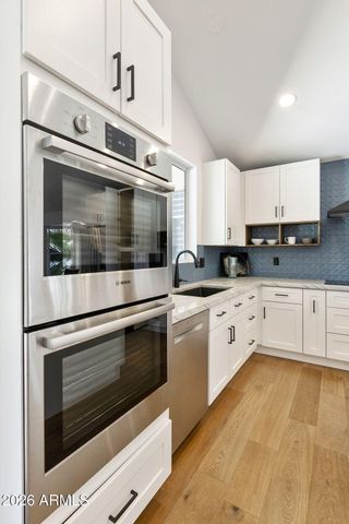 760 N PINEVIEW Drive, Chandler, AZ 85226