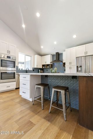 760 N PINEVIEW Drive, Chandler, AZ 85226