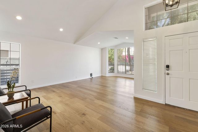 760 N PINEVIEW Drive, Chandler, AZ 85226