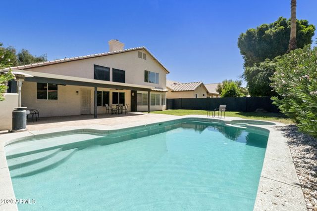 760 N PINEVIEW Drive, Chandler, AZ 85226