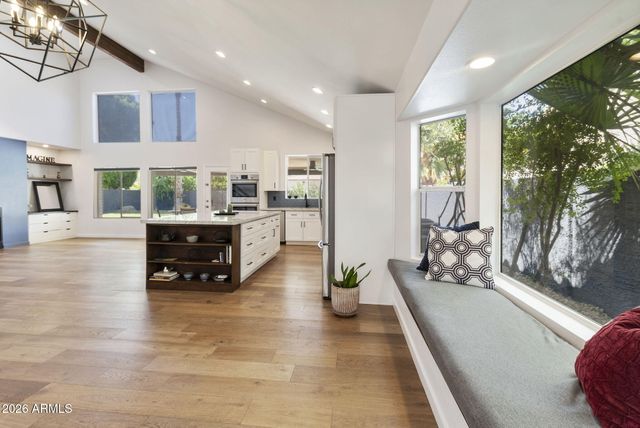 760 N PINEVIEW Drive, Chandler, AZ 85226