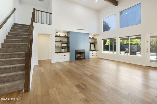 760 N PINEVIEW Drive, Chandler, AZ 85226