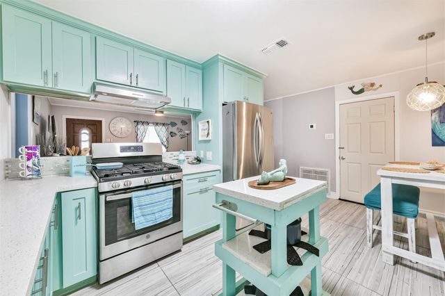 728 7th Street, Galveston, TX 77550