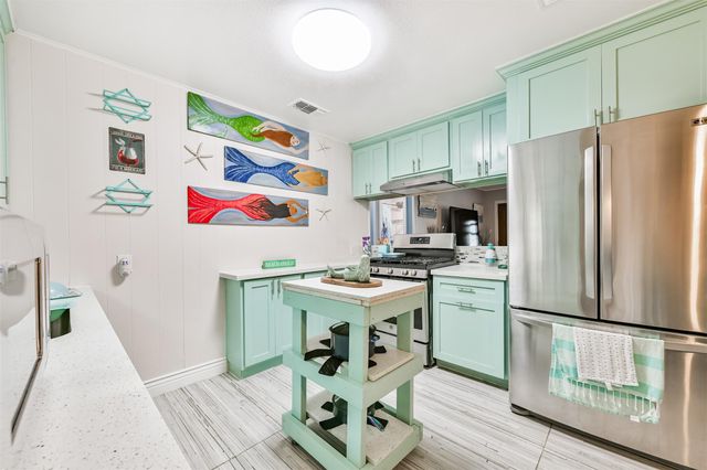 728 7th Street, Galveston, TX 77550