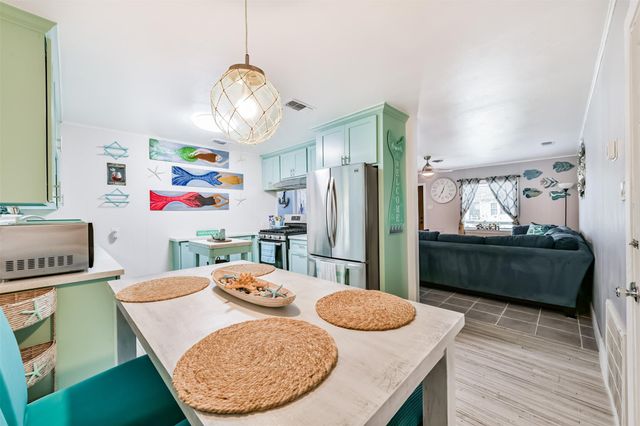 728 7th Street, Galveston, TX 77550